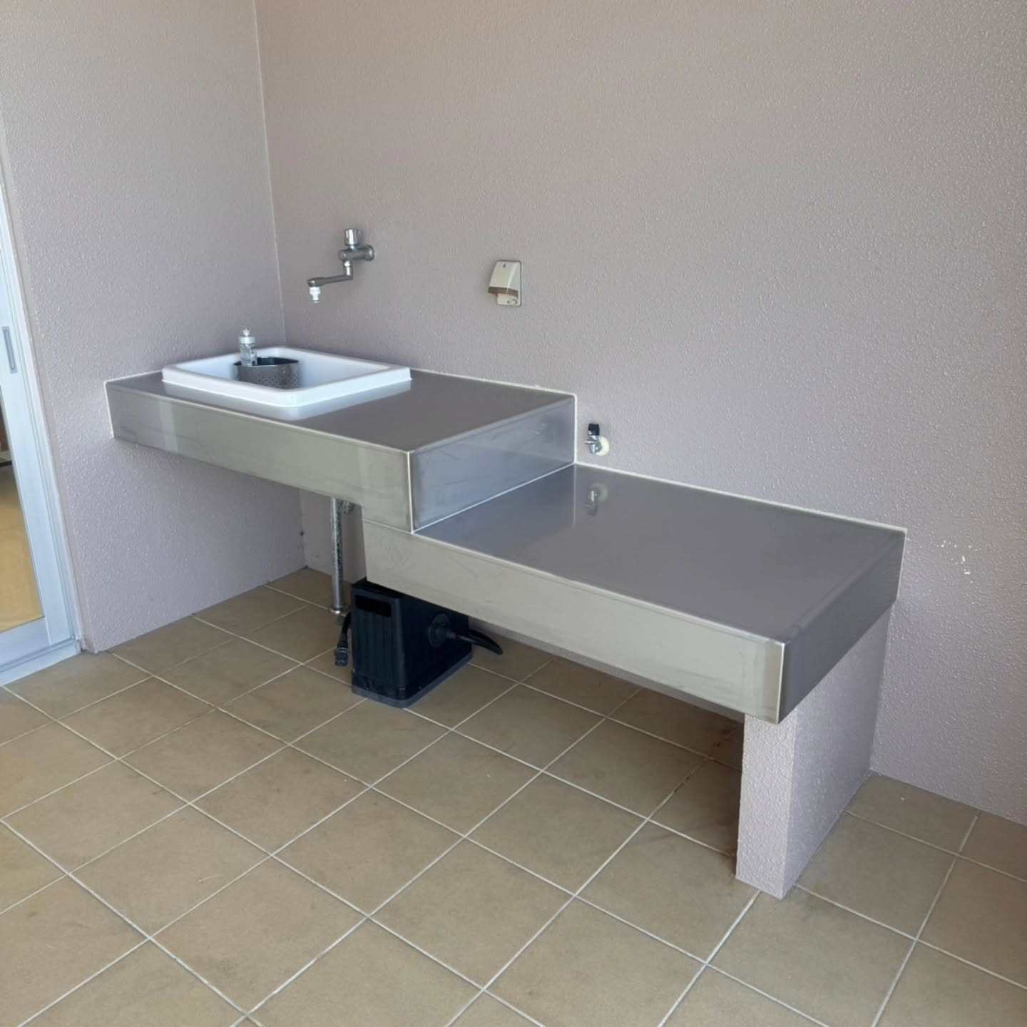 プールヴィラあまはです。